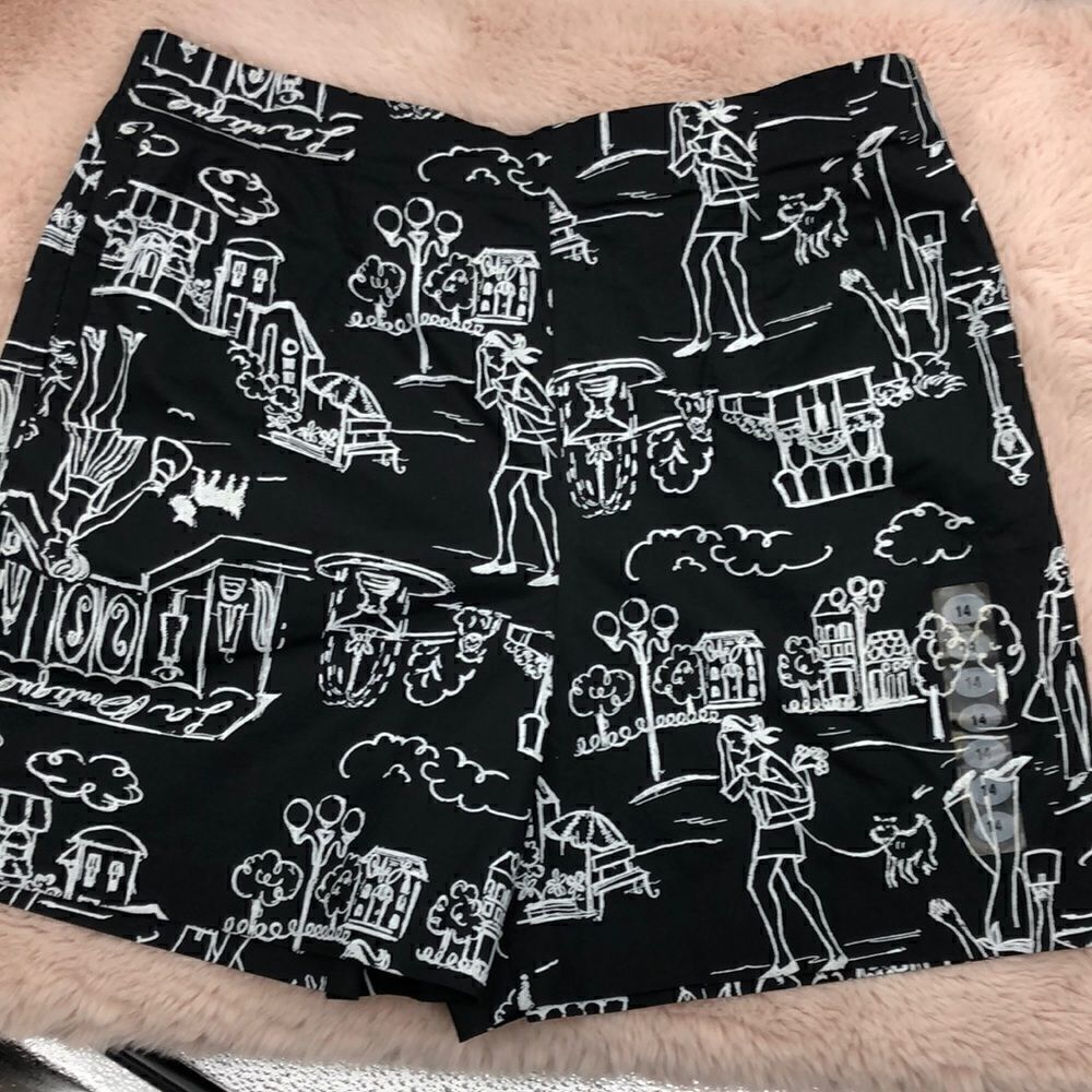 Austin Clothing Co black side zip city print short